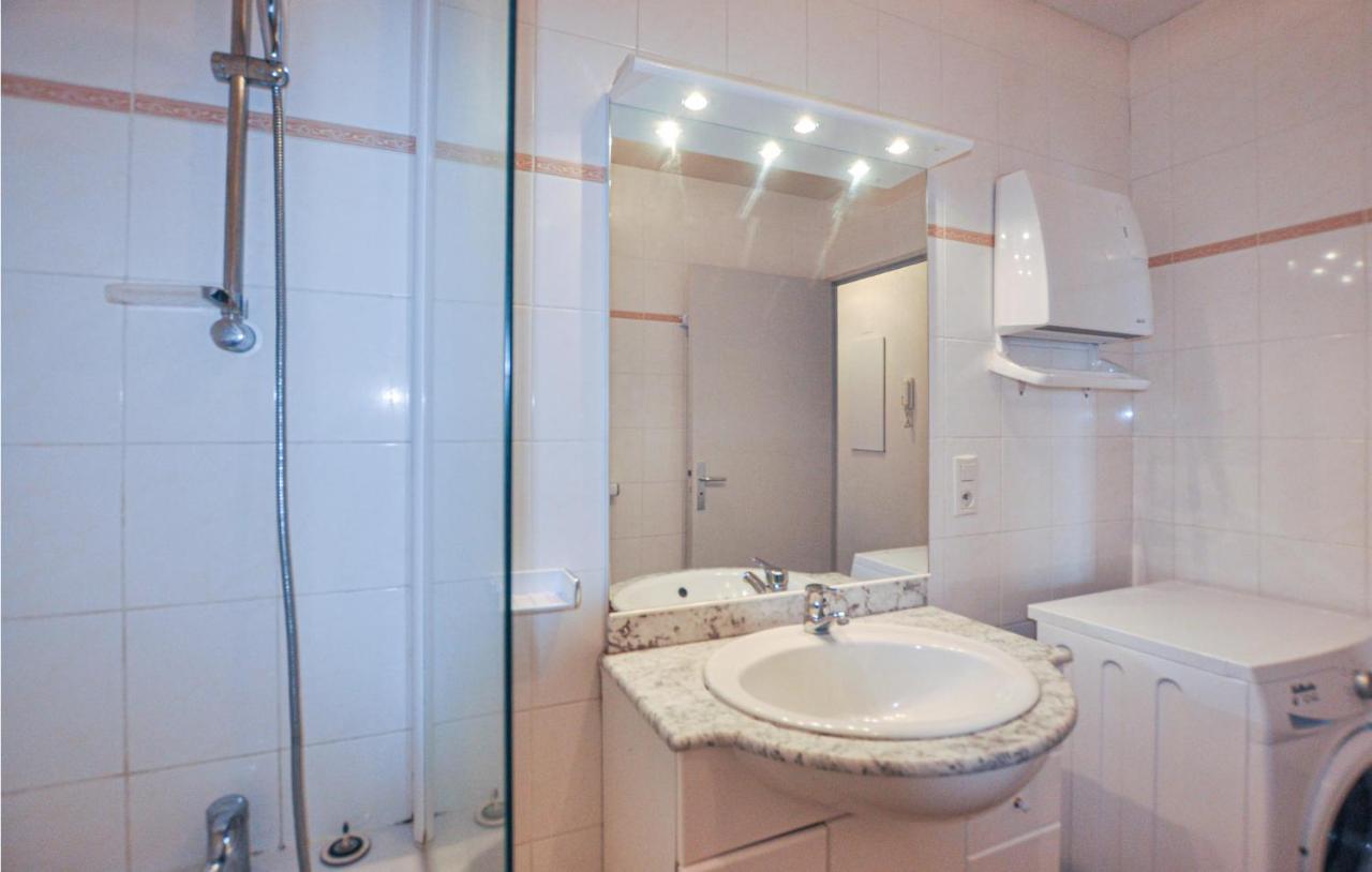 3 Bedroom Nice Apartment In Canet En Roussillon Ngoại thất bức ảnh